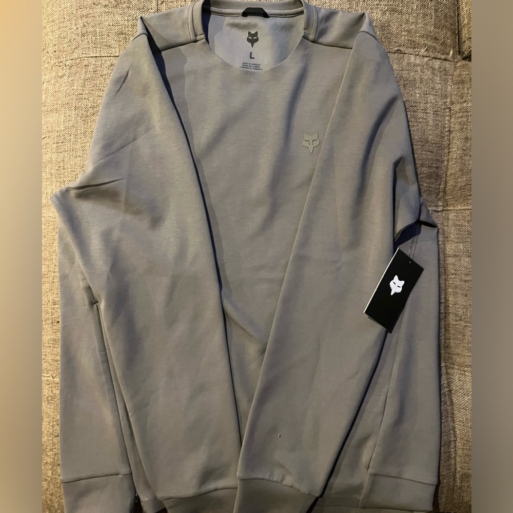 Grey Rise Crew Fleece by Fox 🦊
